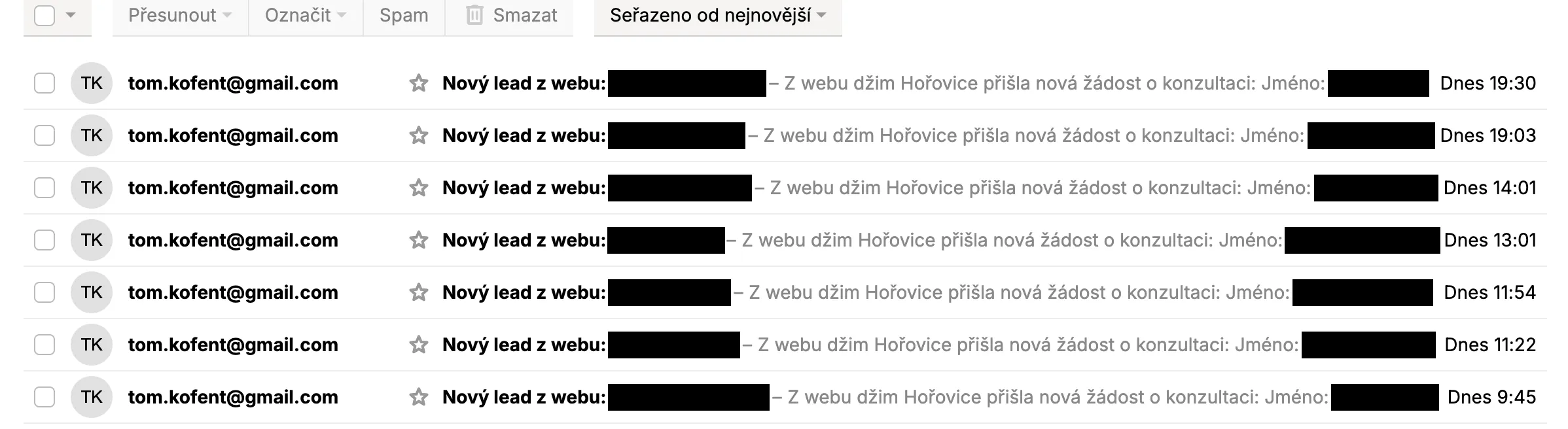 Schránka se sedmi e-maily o nové poptávce za jediný den
